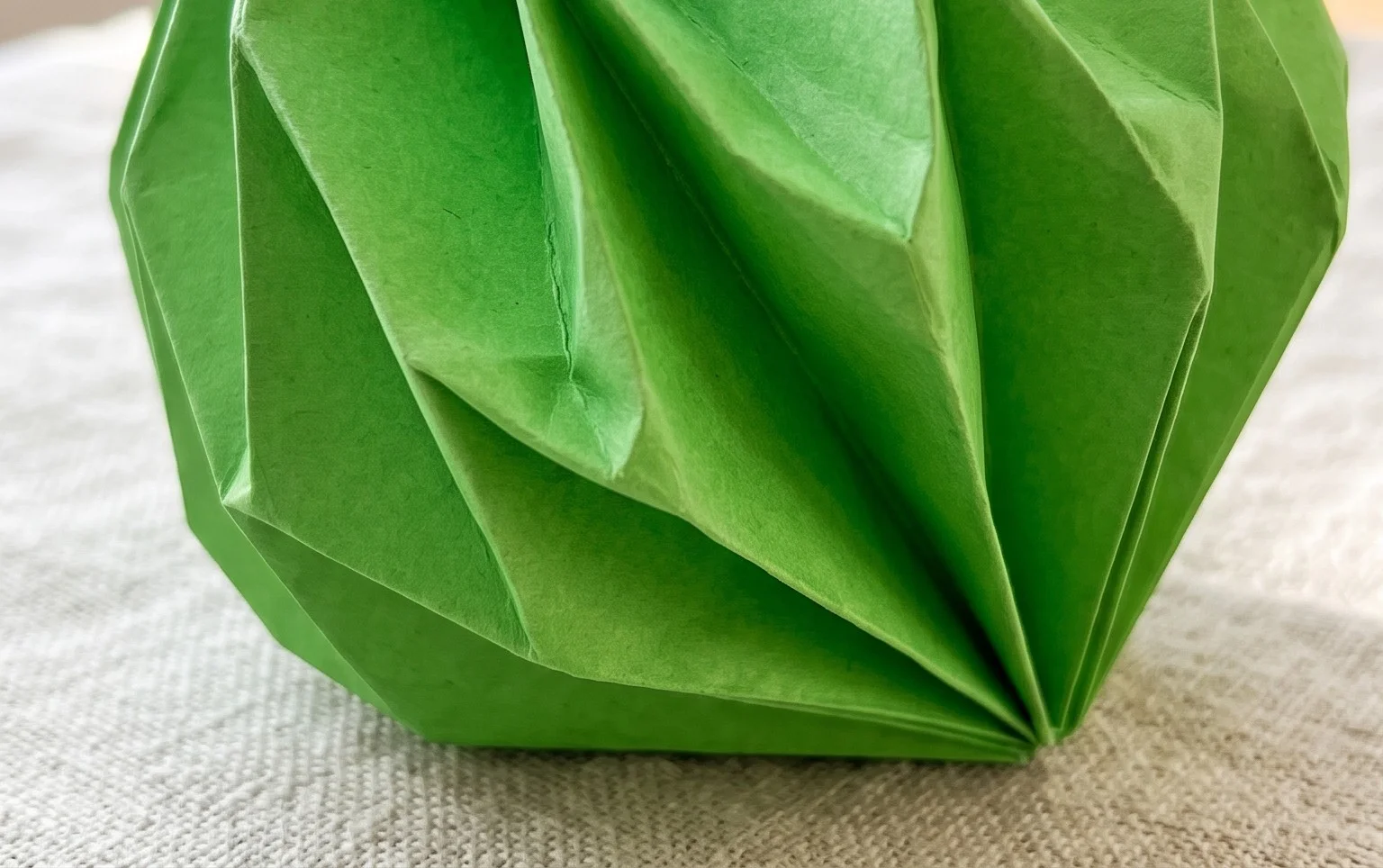 Twisted Paper Ribbon in Green