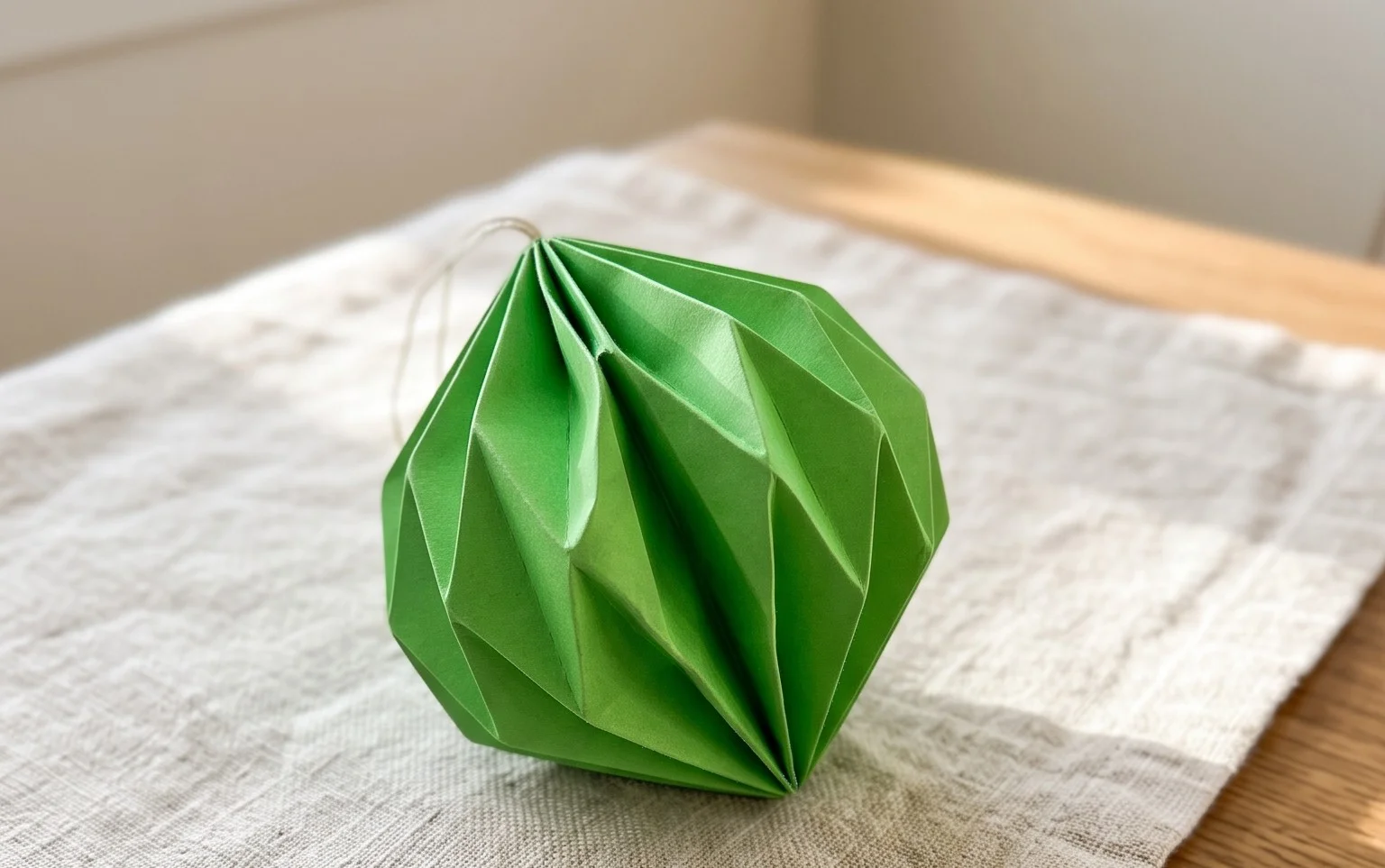 Easy Origami Twisted Green Paper Ribbon: Step-by-Step